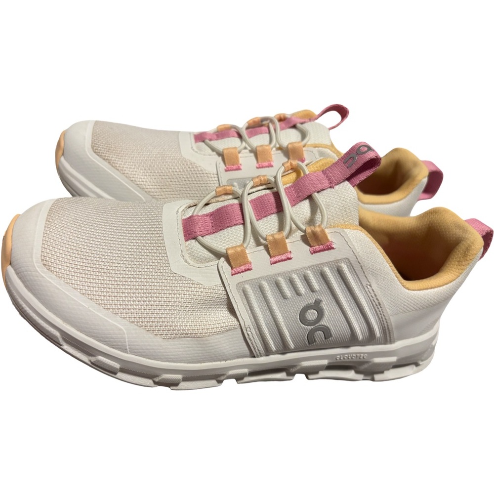 On Running Girl’s Sneakers in White and Pink Size 3 only worn twice